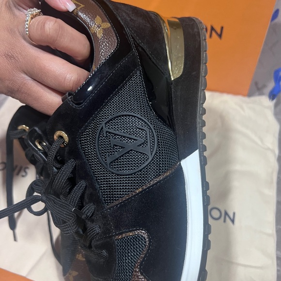 Louis Vuitton Run Away Sneakers - Picture 9 of 10